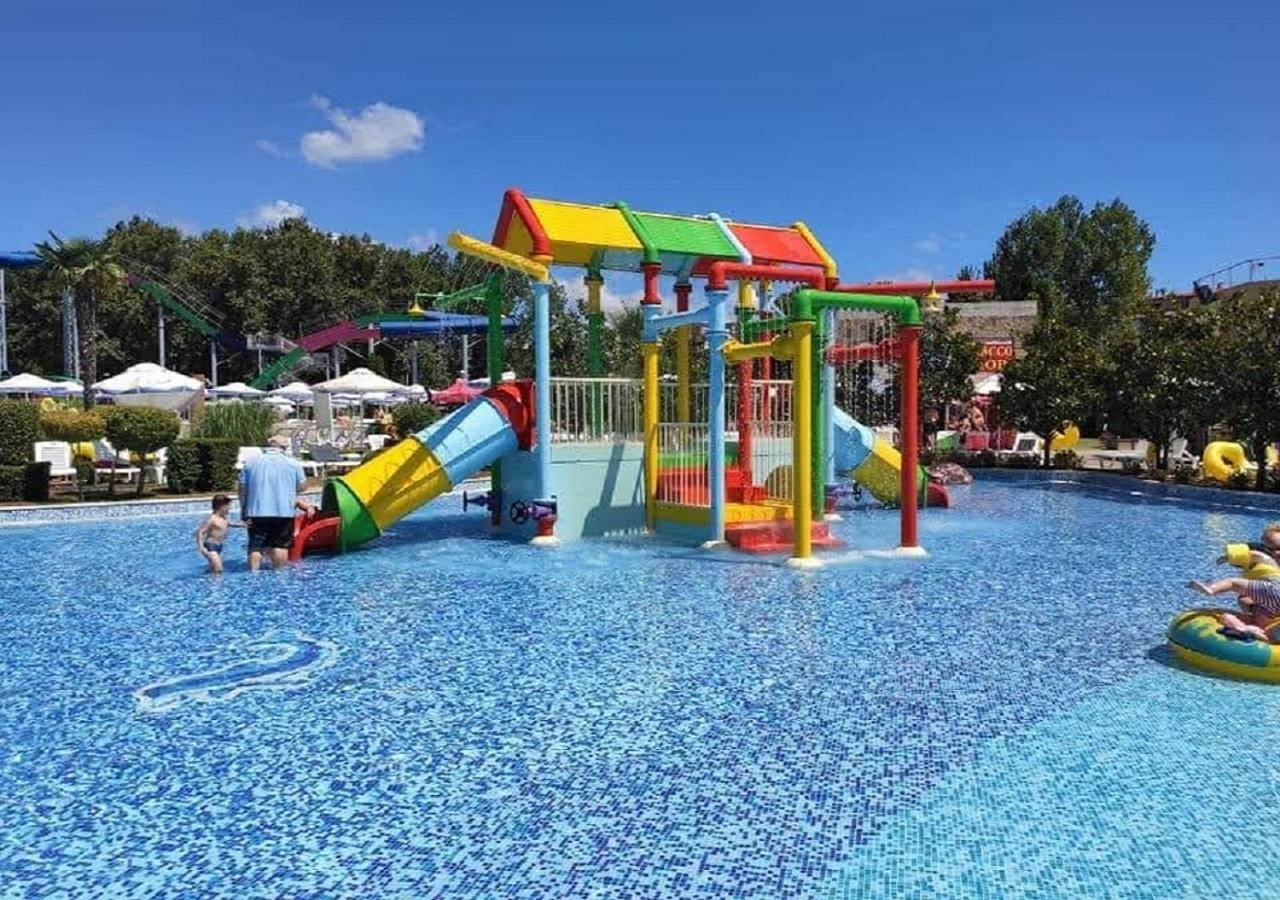 Charis Cozy Family Apart At Sun Village Complex Close To The Beach Sunny Beach Exterior photo